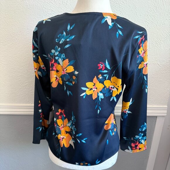 Laundry by Shelly Segel Blouse - Picture 2 of 2